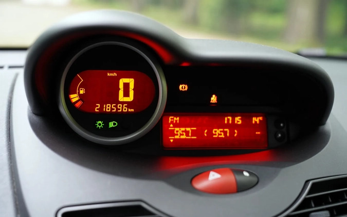 Renault Twingo cena 12800 przebieg: 218596, rok produkcji 2011 z Poddębice małe 301